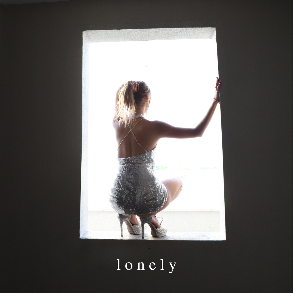 Liv Hanna Releases “lonely”